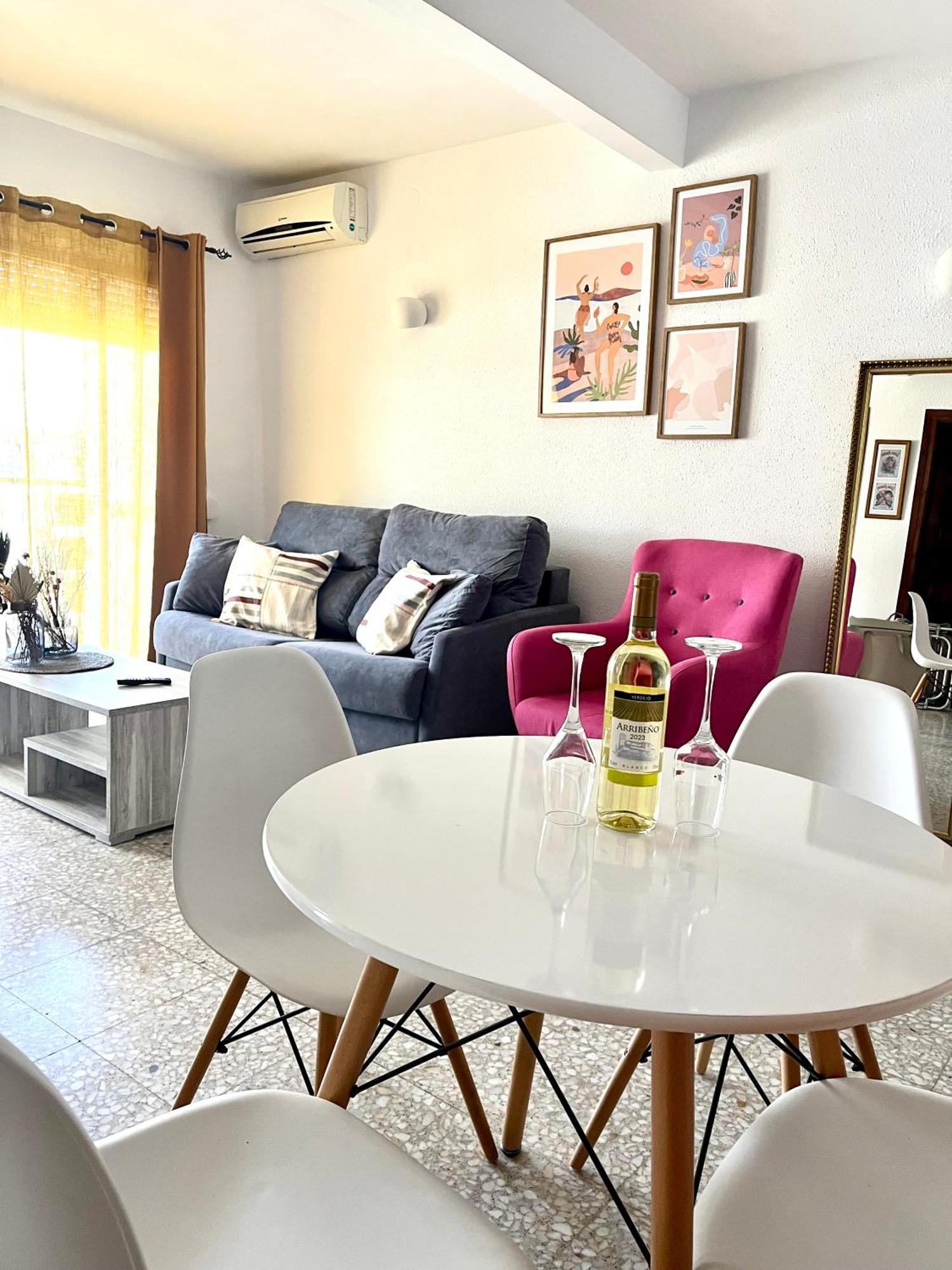 Natalie Calpe Sun 100M To The Beach Center المظهر الخارجي الصورة