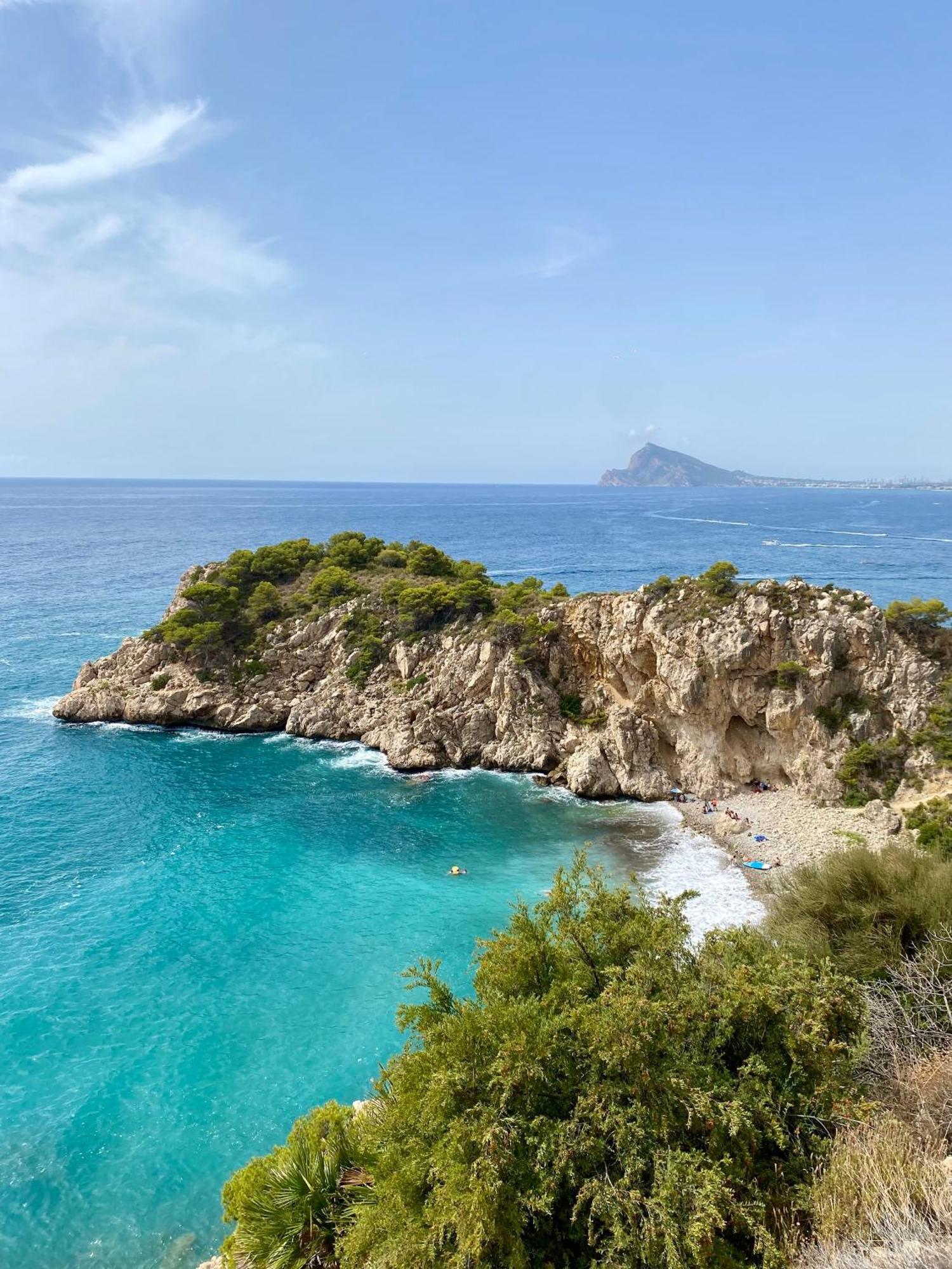 Natalie Calpe Sun 100M To The Beach Center المظهر الخارجي الصورة
