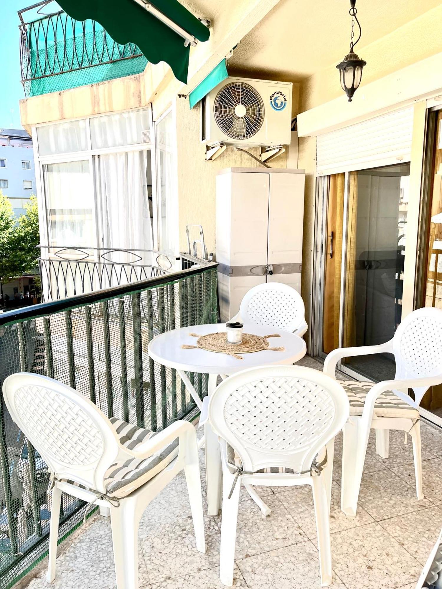 Natalie Calpe Sun 100M To The Beach Center المظهر الخارجي الصورة